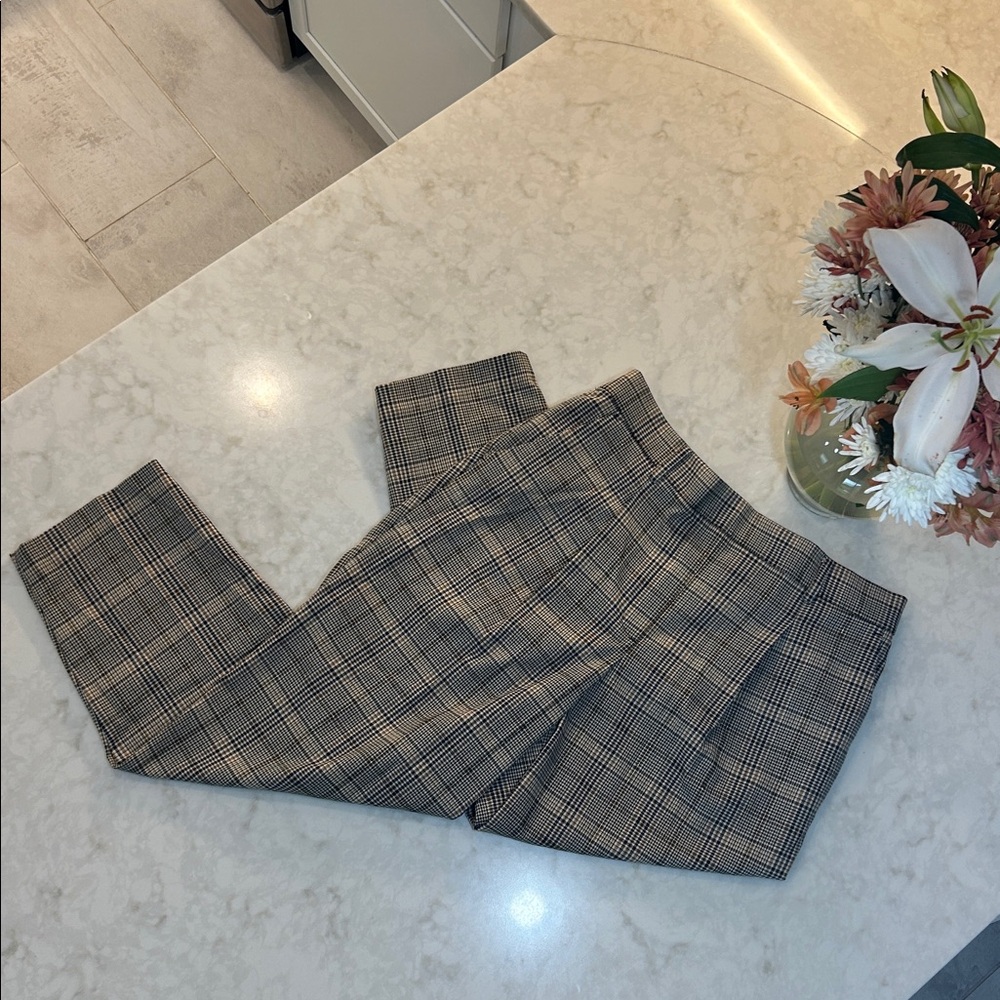 LOFT - Plaid Pull On Tapered Ankle Pants - Picture 7 of 10